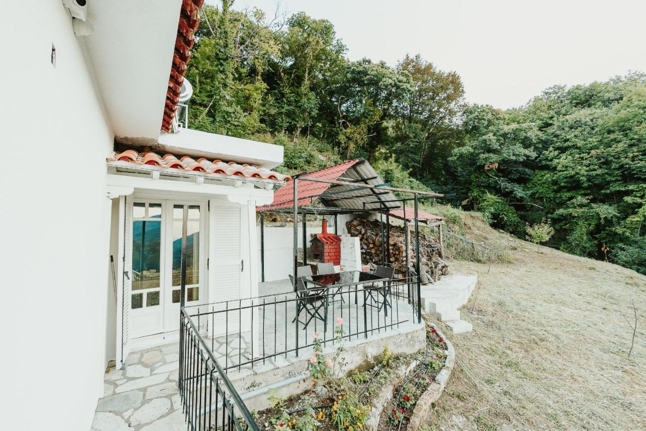 Little Villa Makrirrákhi Esterno foto